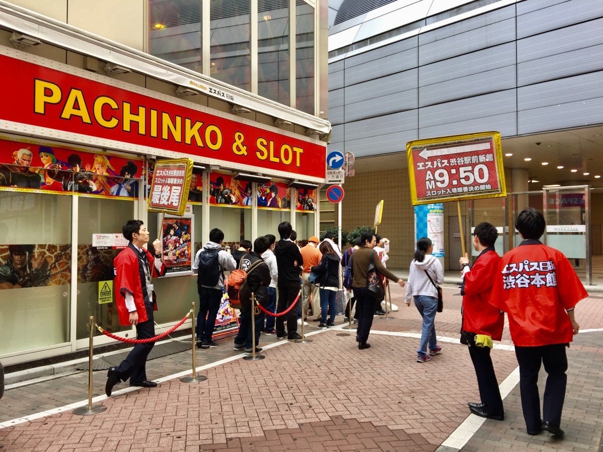 21 – Tokyo- Comer, rezar,&nbsp;jogar